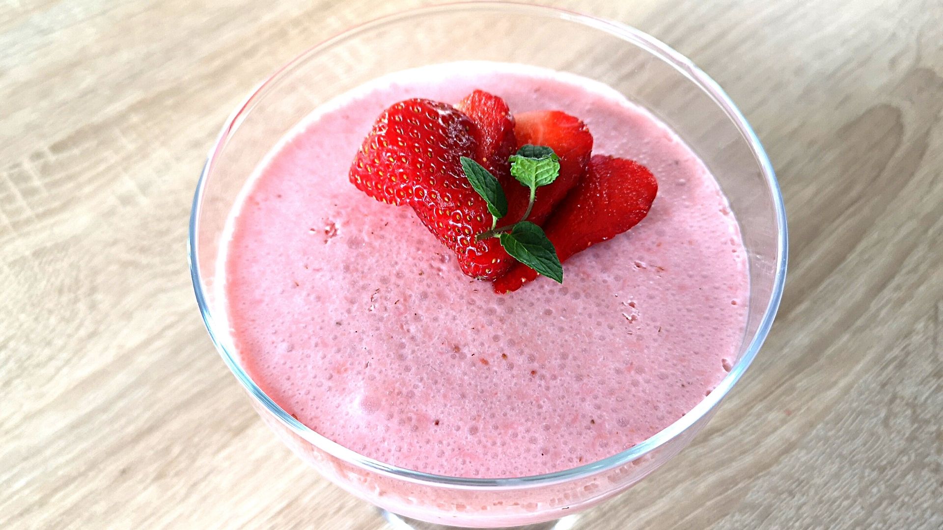 You are currently viewing KETO truskawkowa pianka?