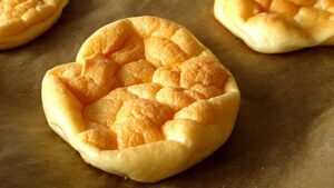 Read more about the article KETO chlebek jak chmurka