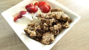 Read more about the article KETO domowa granola
