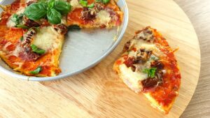 Read more about the article KETO Pizza NIE UWIERZYSZ tylko 2g węgli ?