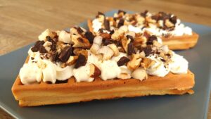 Read more about the article KETO gofry z bitą śmietaną