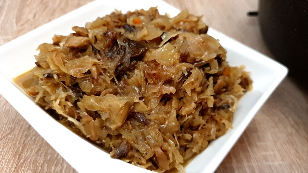 You are currently viewing Przepis na kapustę z grzybami na Wigilię