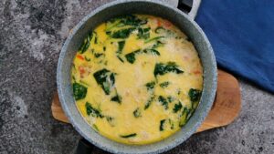 Read more about the article KETO Zupa kalafiorowa