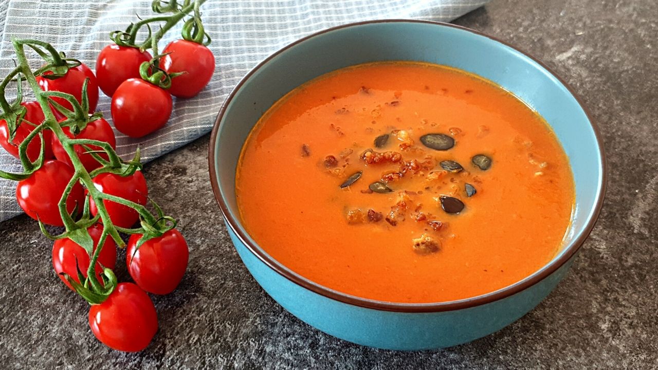 You are currently viewing KETO ZUPA POMIDOROWA