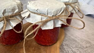 Read more about the article Dżem z malinami bez cukru