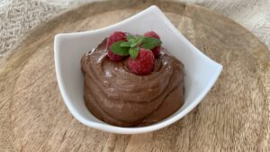 Read more about the article KETO mus czekoladowy, który zrobisz w 5 minut