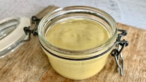 Read more about the article Już nie kupuję majonezu! Prosty przepis na domowy majonez w mniej niż 10 minut