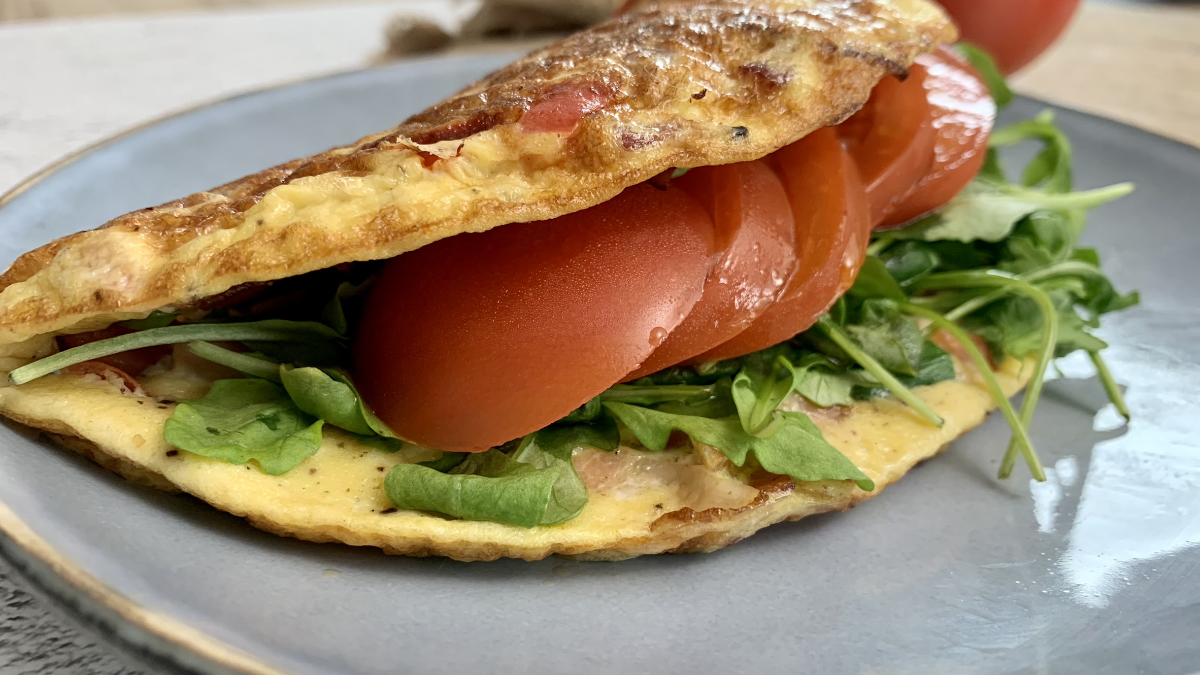 You are currently viewing KETO omlet z dodatkami