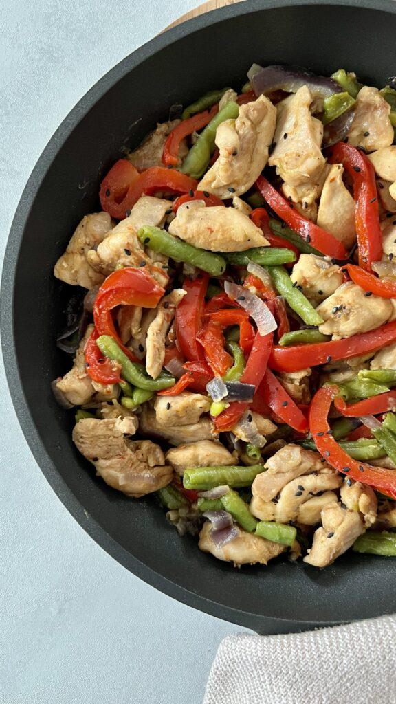 kurze udka z warzywami