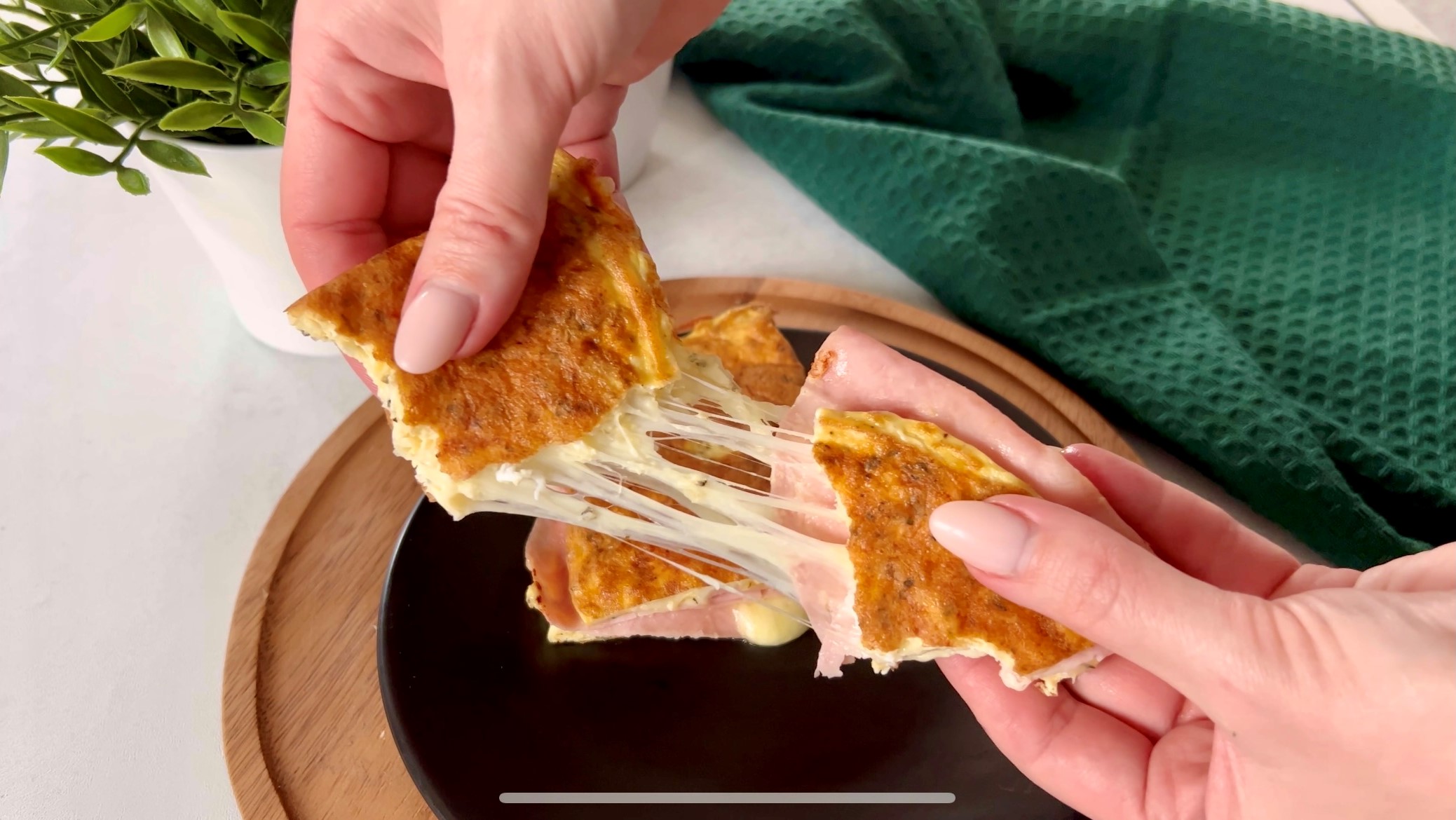 You are currently viewing Prosty omlet z 3 składników, czyli przepis na idealne śniadanie