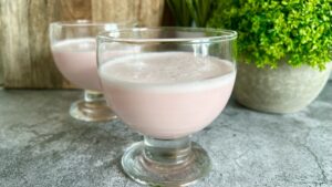 Read more about the article Prostszego przepisu na sernik na zimno nie znajdziesz i to bez cukru