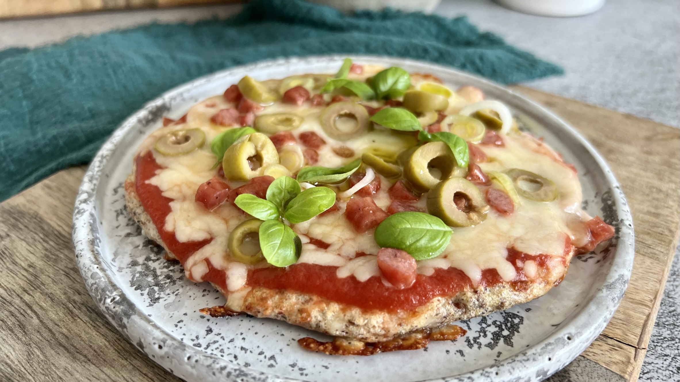 You are currently viewing KETO pizza. Przygotuj ją na patelni w 15 minut