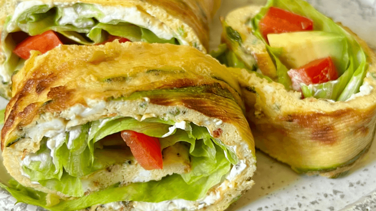 You are currently viewing Pyszne śniadanie w 10 minut! Spróbuj prostej rolady z cukinią.