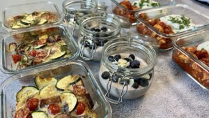 Read more about the article KETO catering w domu – przygotuj jedzenie na 3 dni