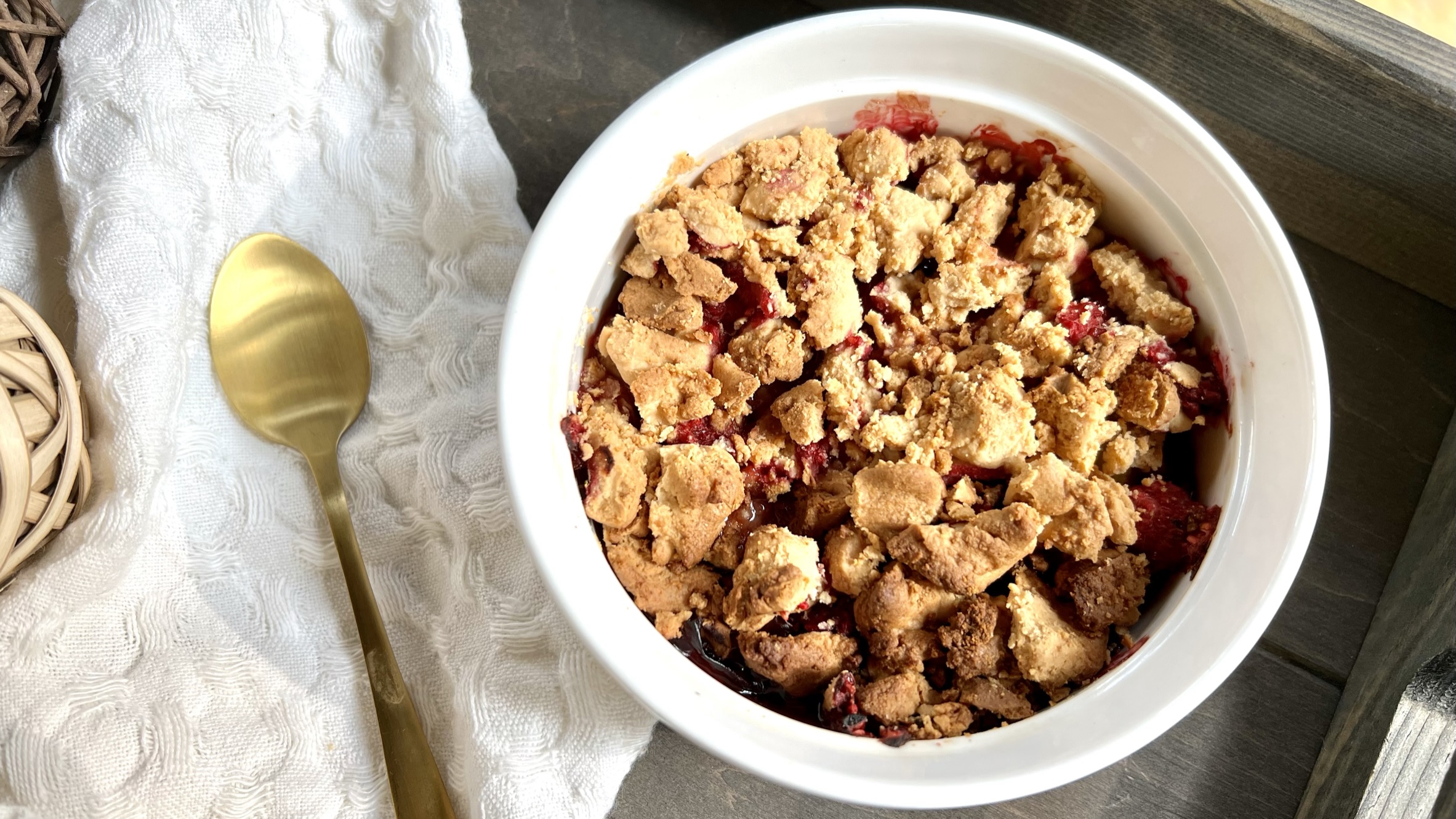 You are currently viewing Prosty sposób na owoce pod kruszonką w stylu KETO | LOW CARB