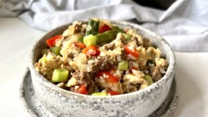 Read more about the article Przygotuj obiad do lunchboxa. Zrób KETO wołowinę z warzywami i ryżem