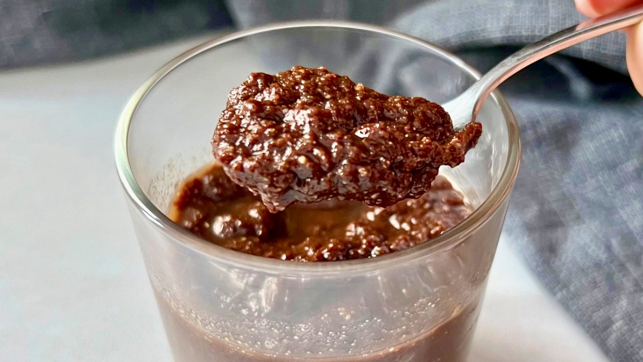 You are currently viewing Przygotuj zdrową wersję kremu Nutella. Orzechowo – czekoladowy krem bez cukru