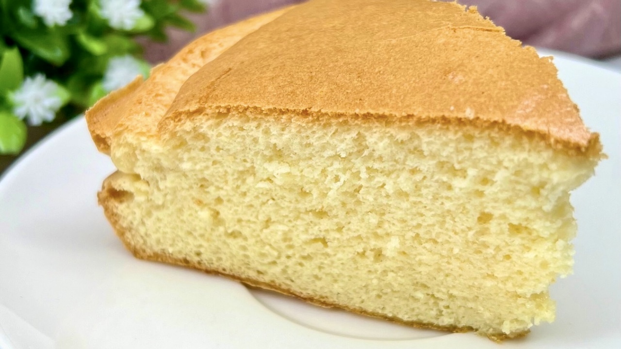 You are currently viewing KETO biszkopt. Przygotuj puszyste ciasto bez dodatku tradycyjnej mąki i cukru