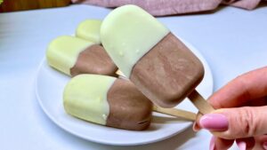 Read more about the article KETO DOMOWE LODY KAKAOWE na patyku