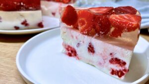 Read more about the article Pyszny sernik na zimno BEZ CUKRU z owocami