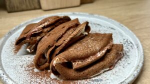 Read more about the article Tylko 3 składniki i zero mąki! Zrób idealne niskowęglowodanowe naleśniki