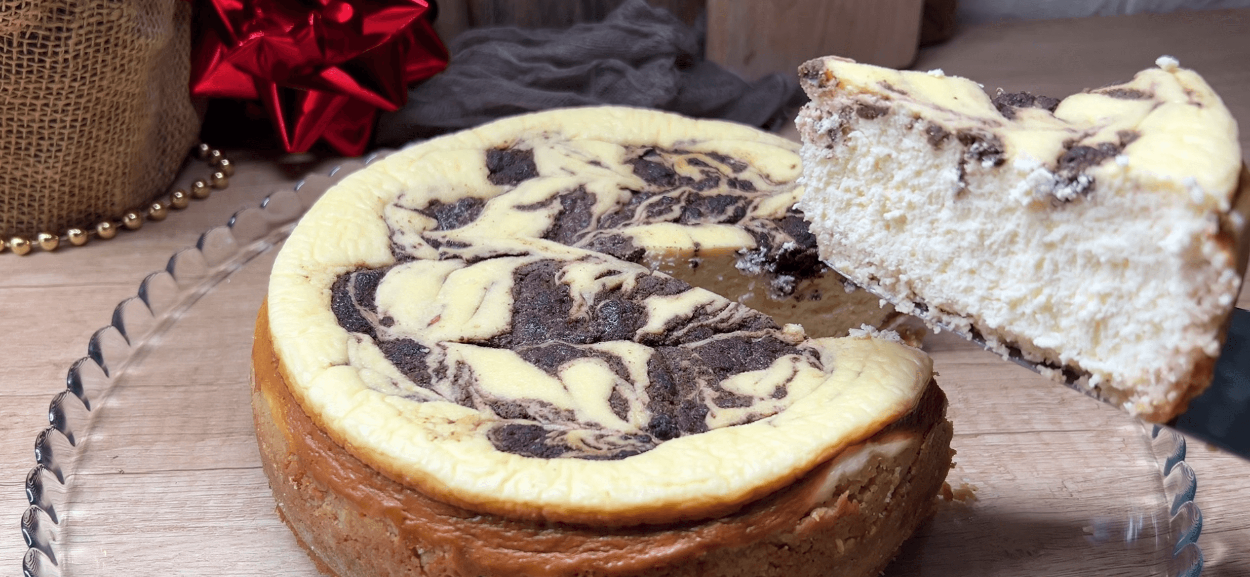 You are currently viewing Najlepszy keto sernik na święta – kremowy, bez cukru i mąki