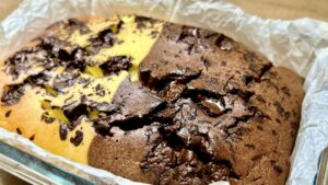 Read more about the article Podwójne ciasto czekoladowo-waniliowe bez cukru, dwa smaki w jednym.