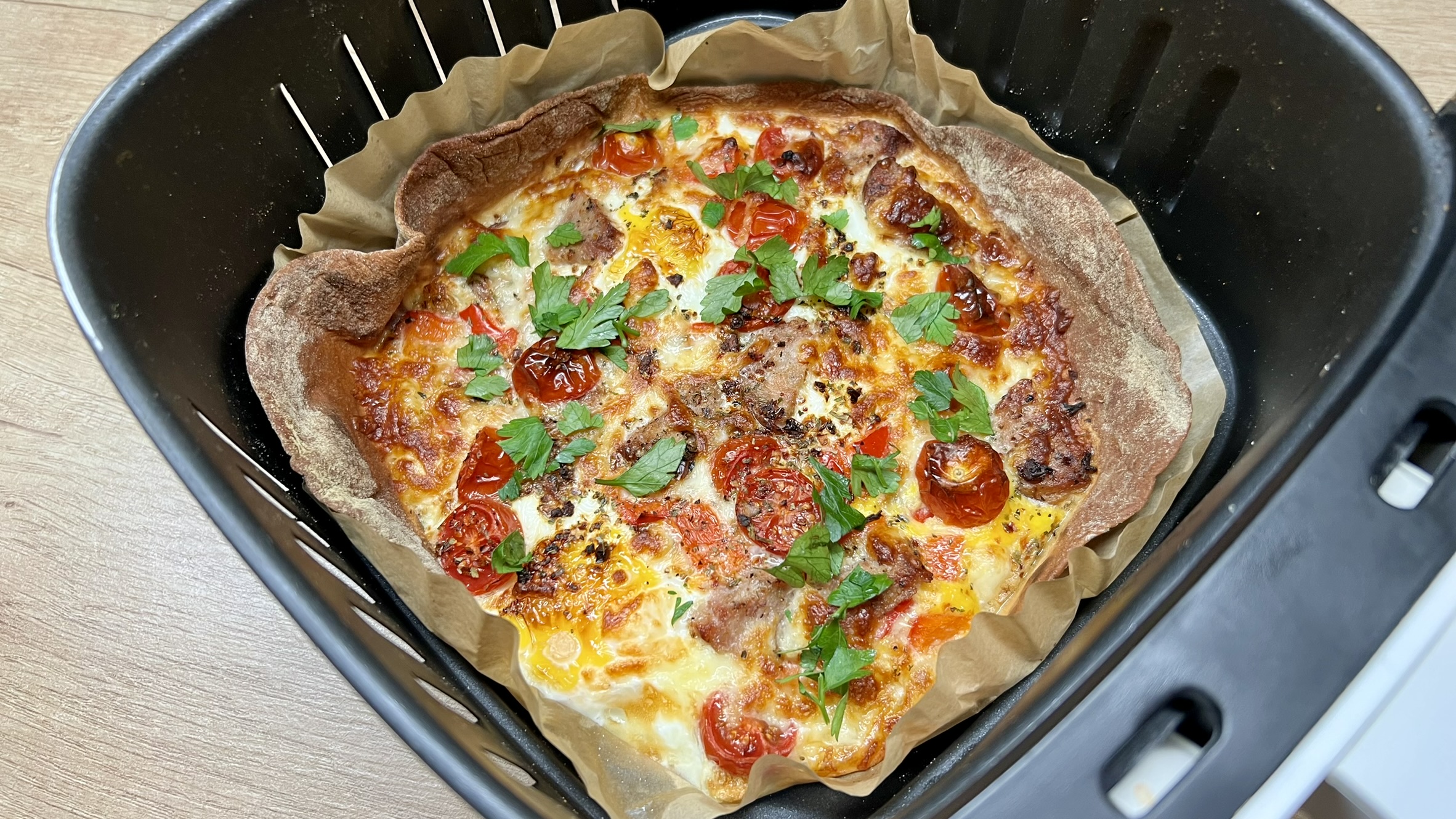 You are currently viewing Pieczona Tortilla z Air Fryera na Śniadanie