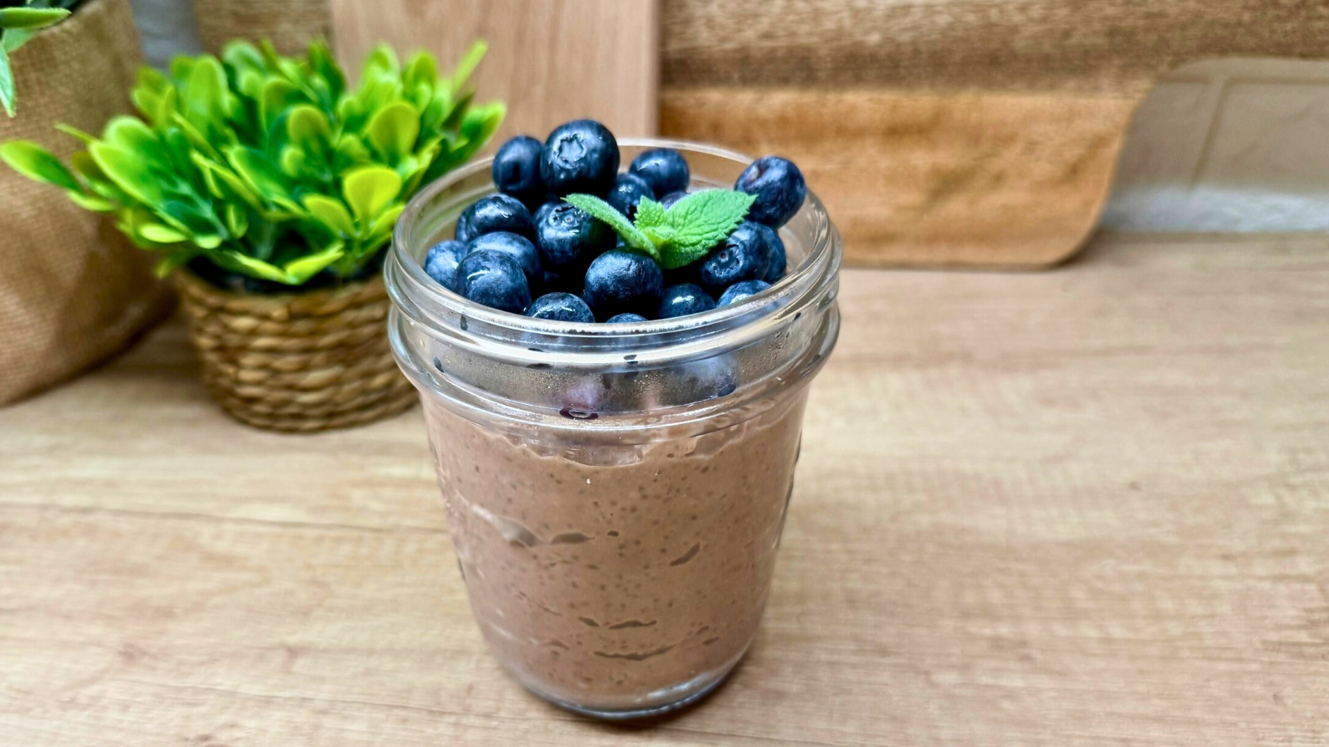 You are currently viewing Jak zrobić budyń czekoladowy z chia bez dodatku cukru? LOW CARB