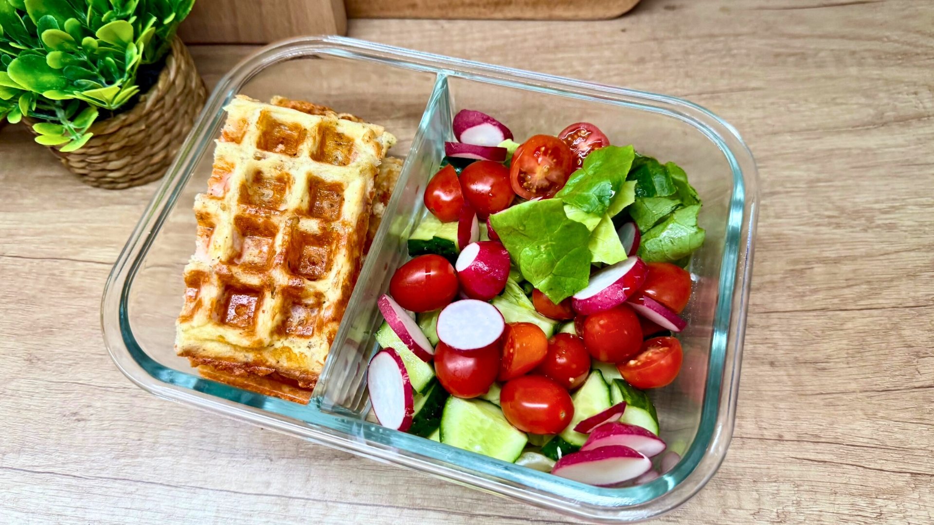 You are currently viewing Chrupiące gofry do luch boxa w stylu LOW CARB z niskim IG