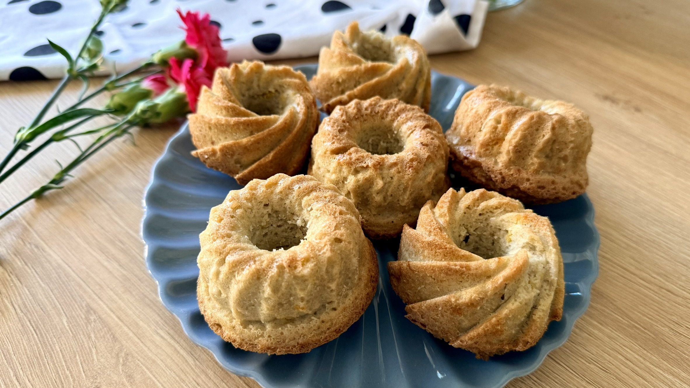 You are currently viewing Słodkie… ale bez cukru. Idealne babeczki na Wielkanoc