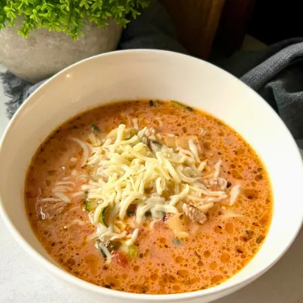 Zupa lasagne z mozzarellą